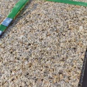 黄锈石