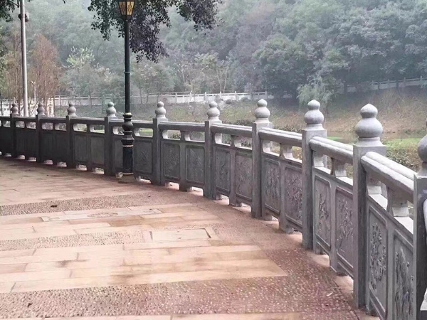桥栏板